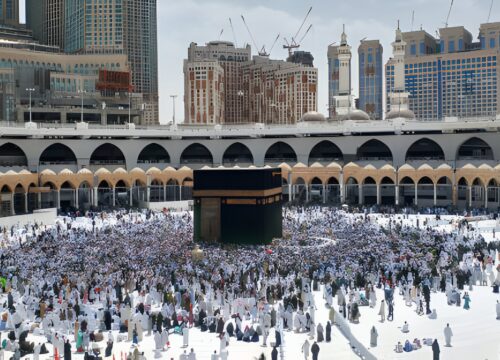 How to Perform Umrah – A Comprehensive Guide by Meezab Air